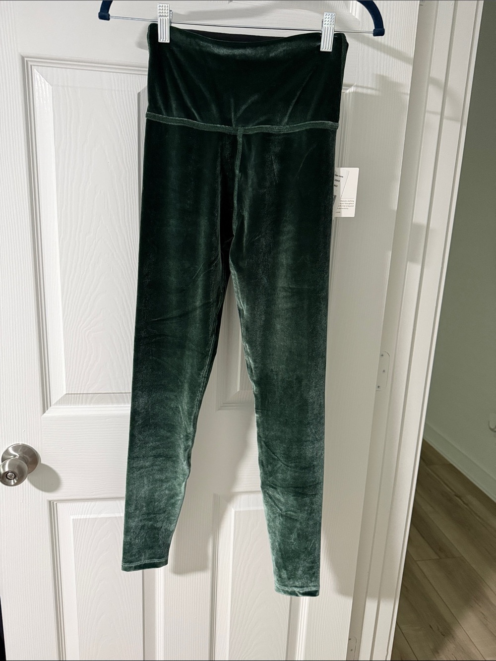 Beyond Yoga Velvet Leggings in Deep Green